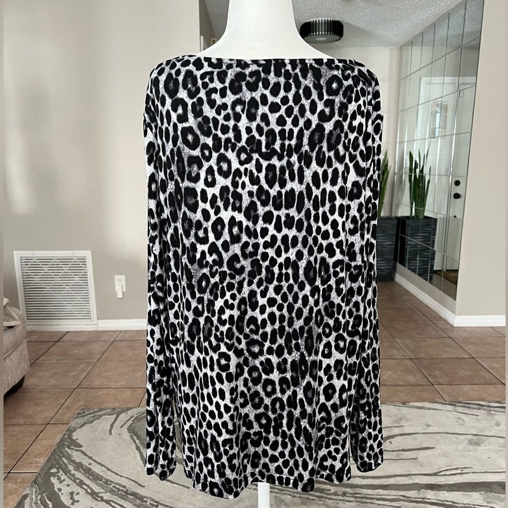 Mario Serrani Snow Leopard Print Tunic - Picture 5 of 9